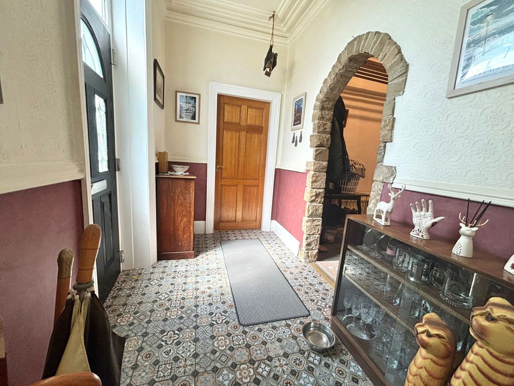 Property photo 2 of 37 Entrance