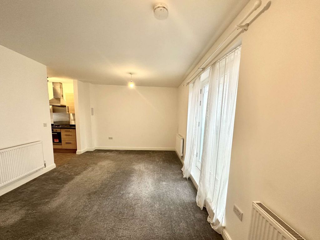 Property photo 3 of 12 Living Room