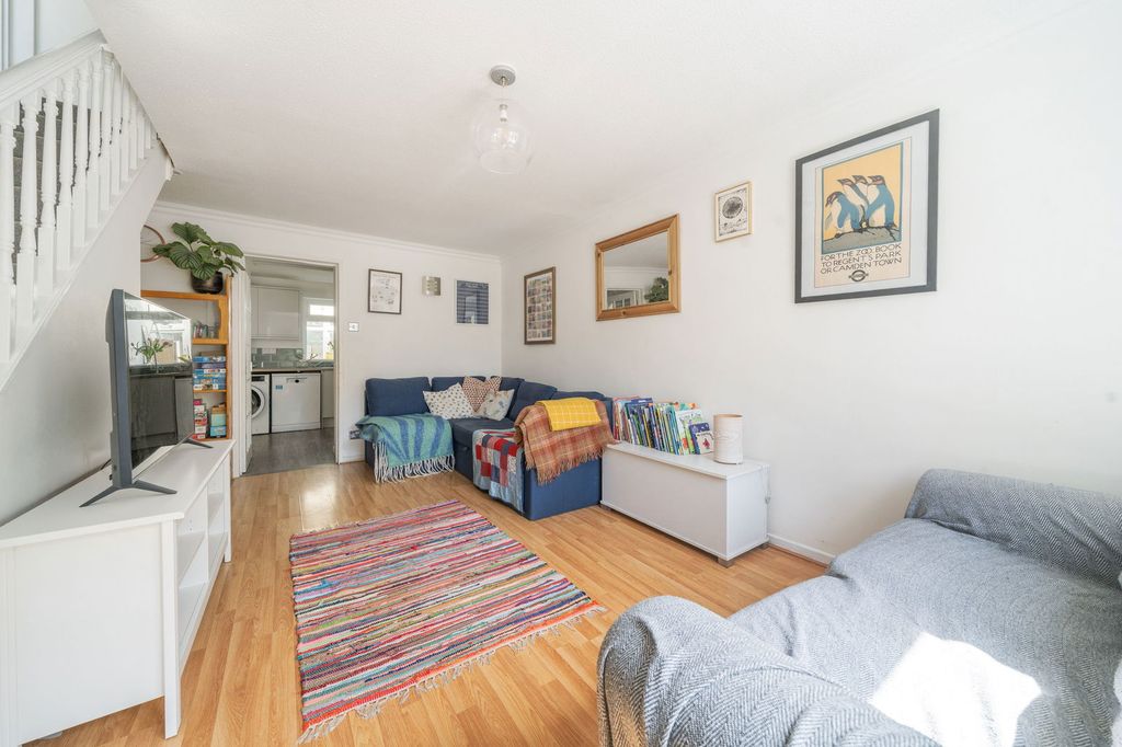Property photo 3 of 18
