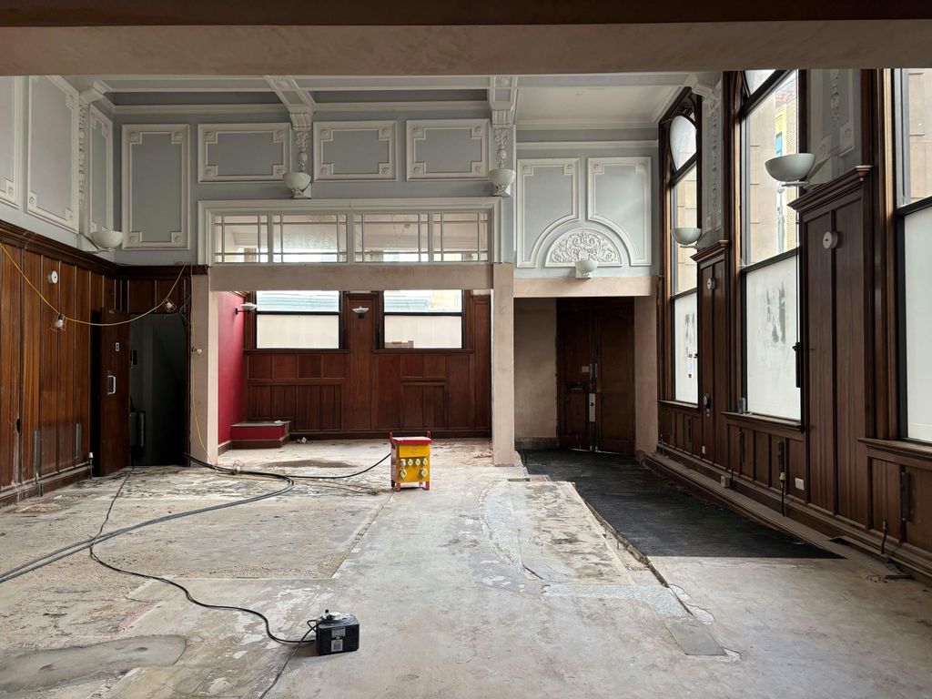 Property photo 2 of 2 Int 1.Jpg