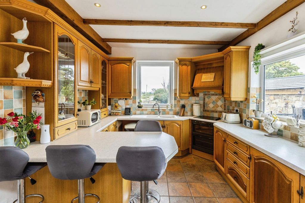 Property photo 2 of 34 Kitchen