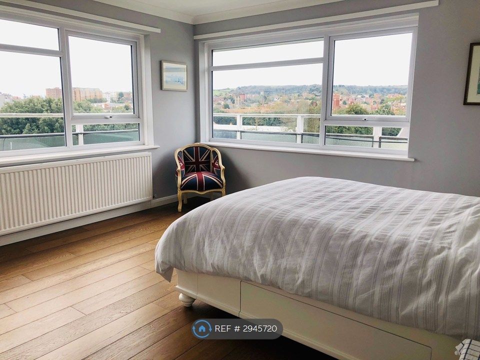 Property photo 3 of 12 Bedroom 1  4.57m x 3.89m