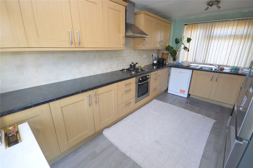 Property photo 2 of 11 Picture No. 06