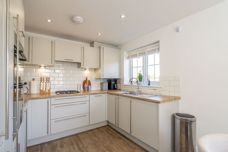 Property photo 2 of 12 Photo 5