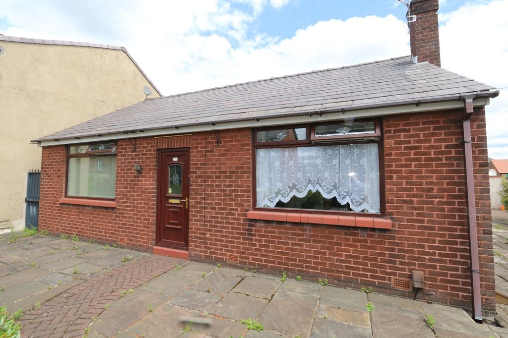 Property photo 1 of 14 External