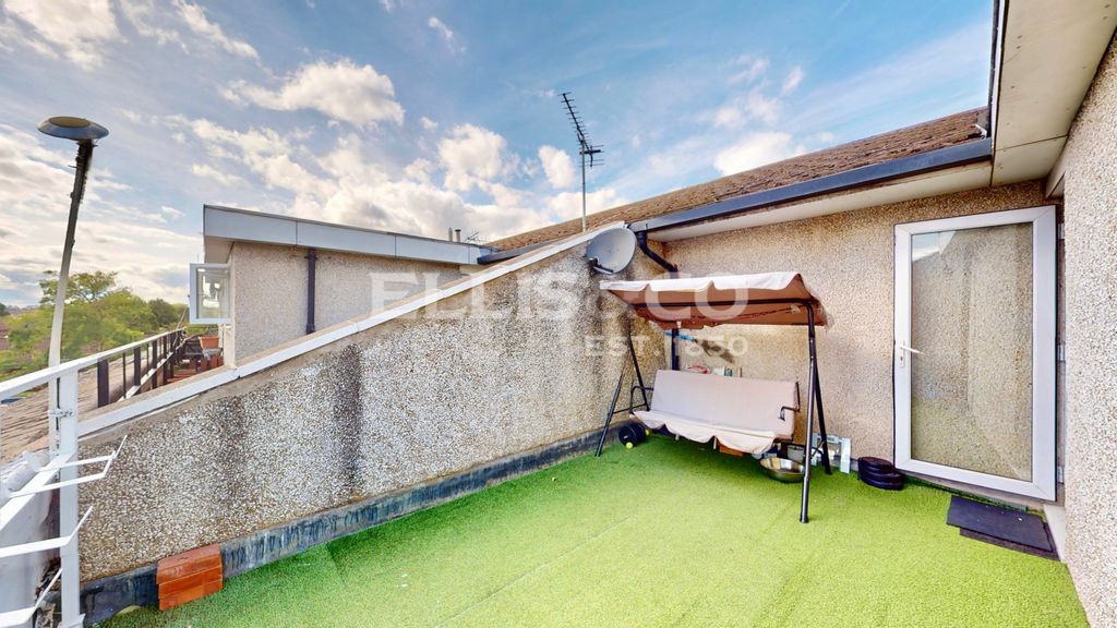 Property photo 2 of 21 Picture No. 01