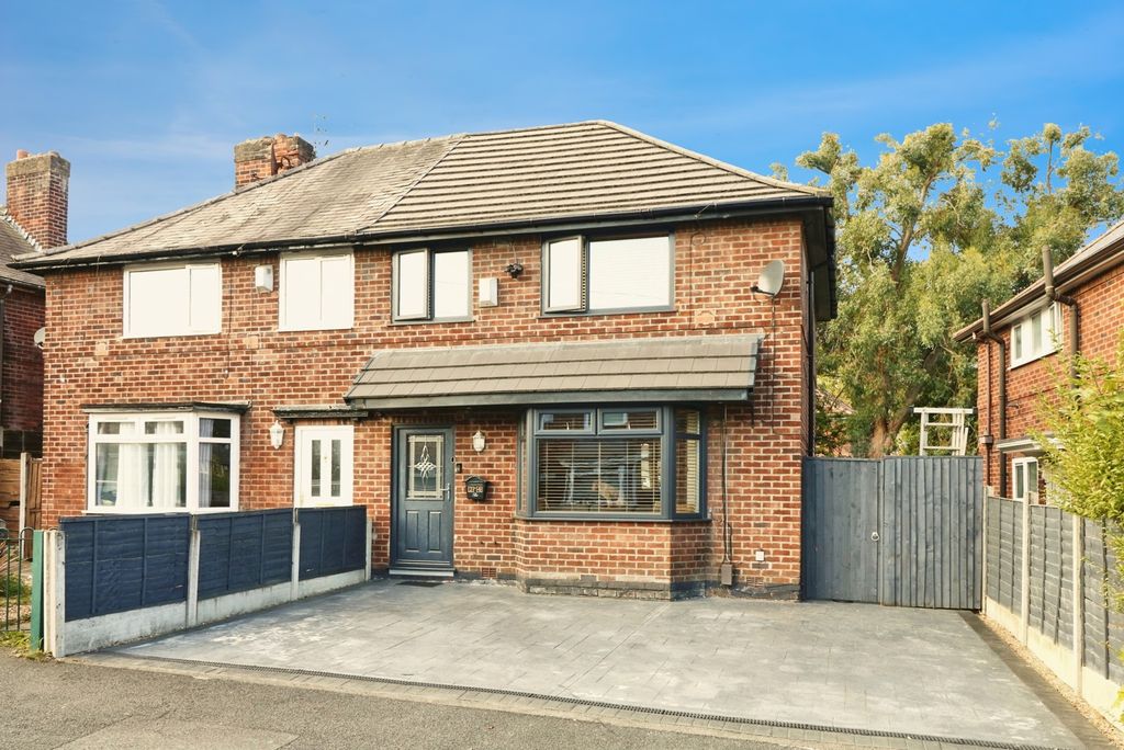 Property photo 1 of 16 Photo