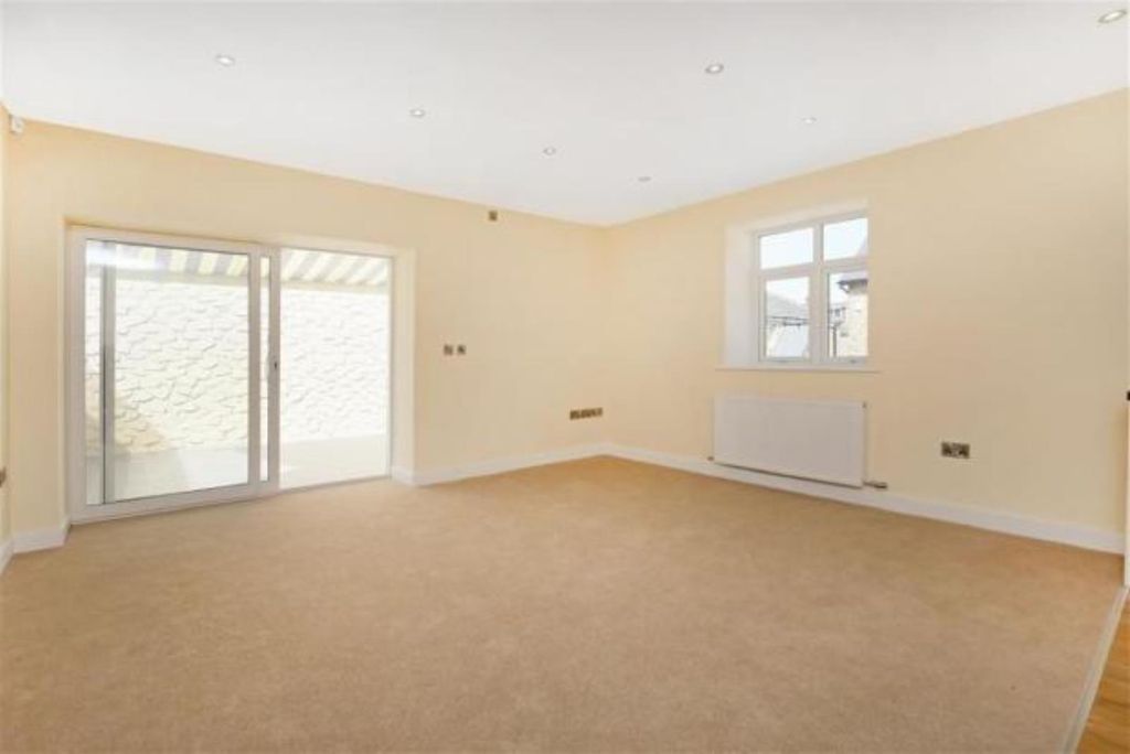 Property photo 3 of 8 0 General