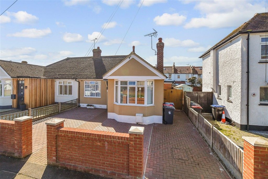 Property photo 3 of 10 External (Web)