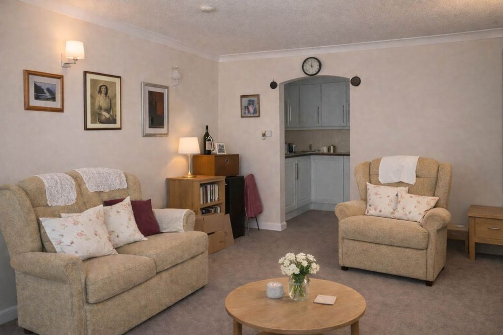 Property photo 2 of 6