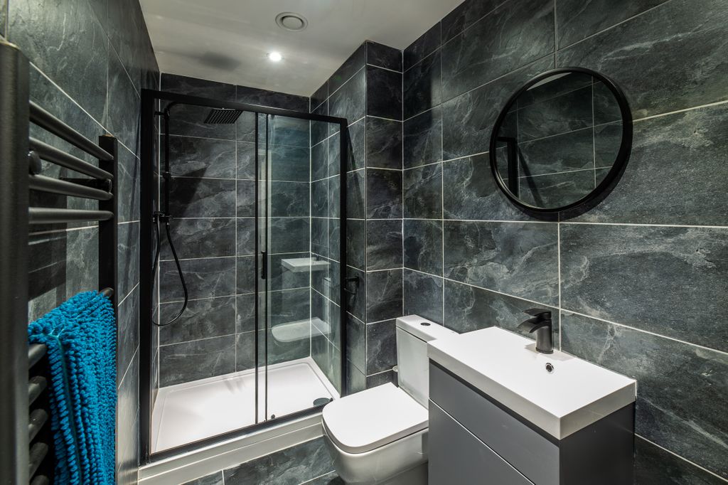 Property photo 3 of 9 Canning Place B313-005