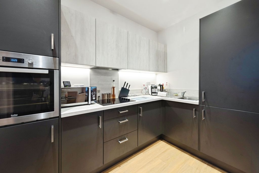 Property photo 3 of 15 Pbox-Img.Jpg