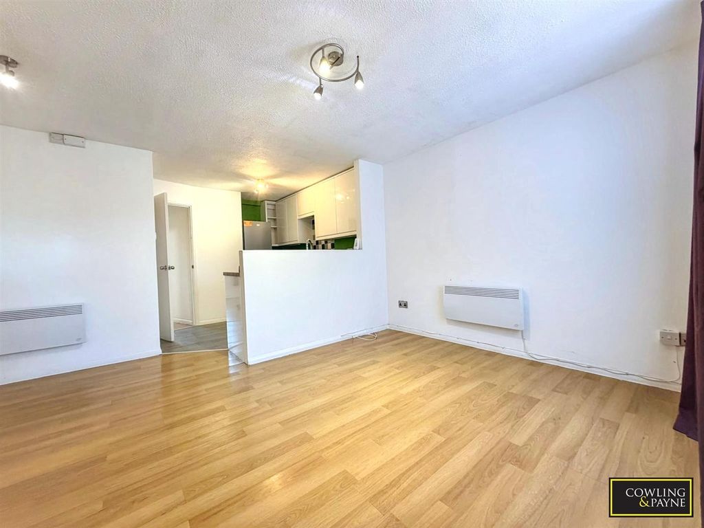 Property photo 3 of 13 Kitchen/Lounge/Diner