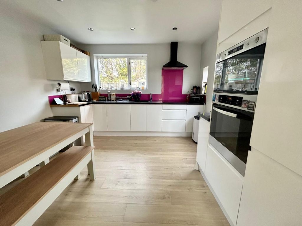 Property photo 1 of 14 Juow6911.Jpg