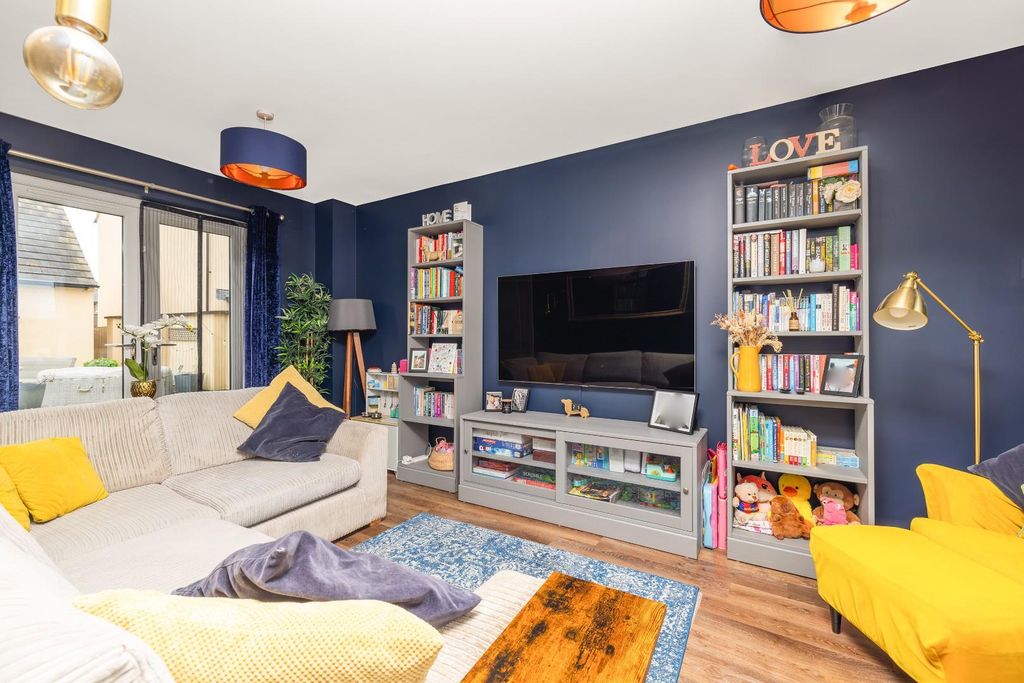 Property photo 3 of 31 Char0636.Jpg