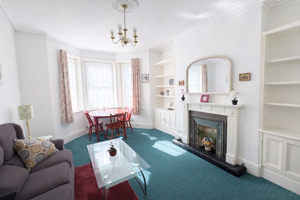 Property photo 2 of 5 Photo 5