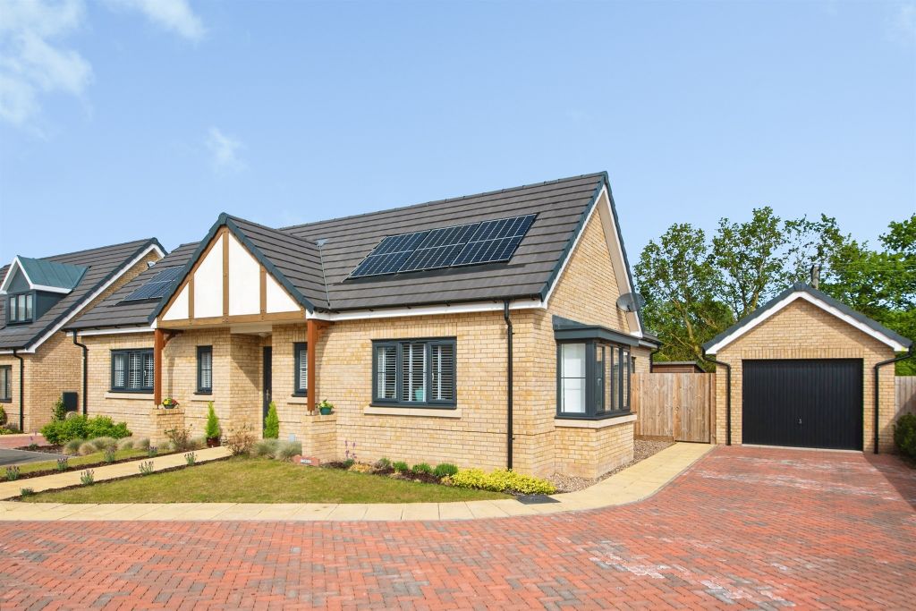 Property photo 1 of 18