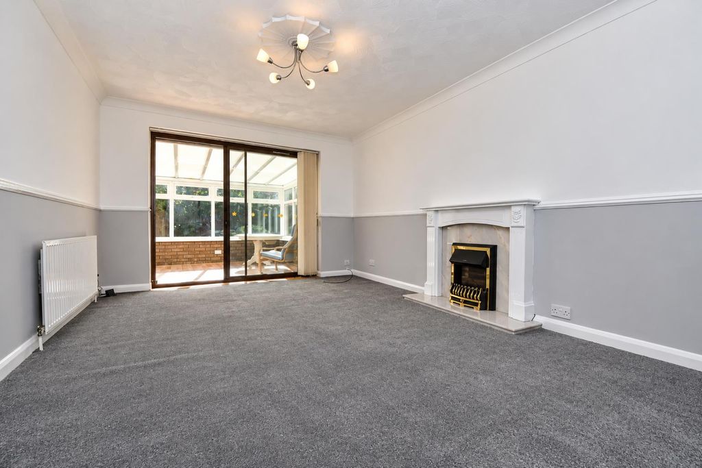Property photo 2 of 14 Photo (10).Png