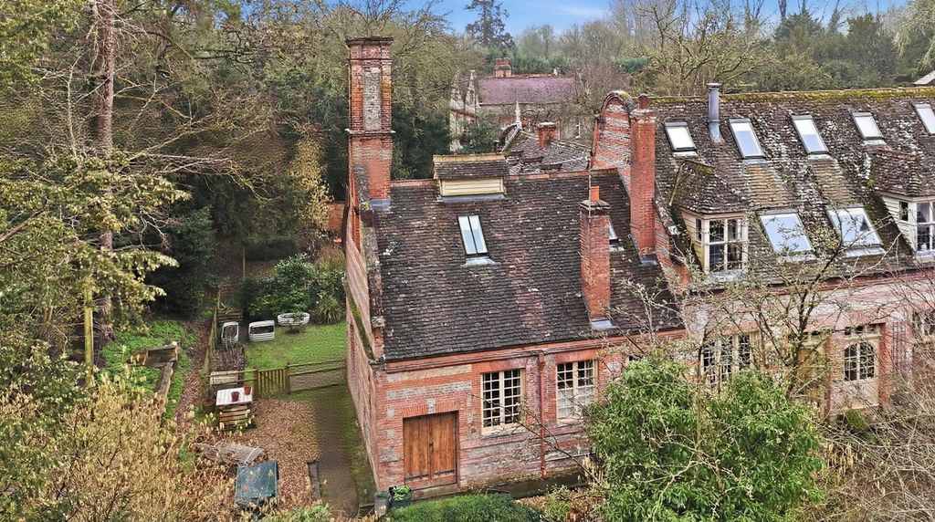 Property photo 1 of 27