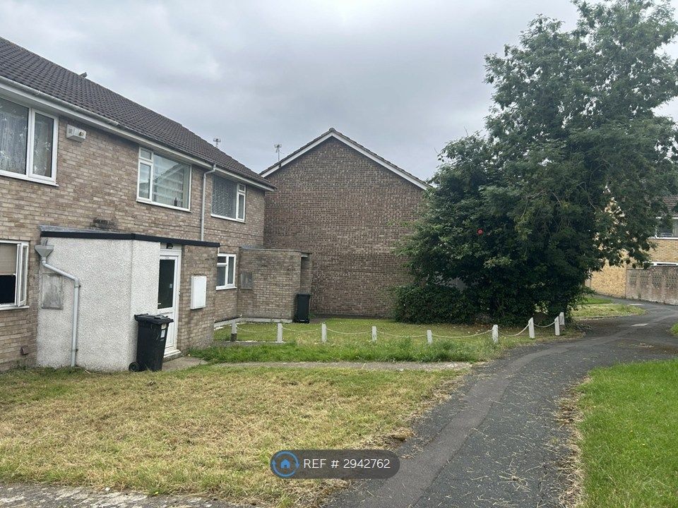 Property photo 2 of 11