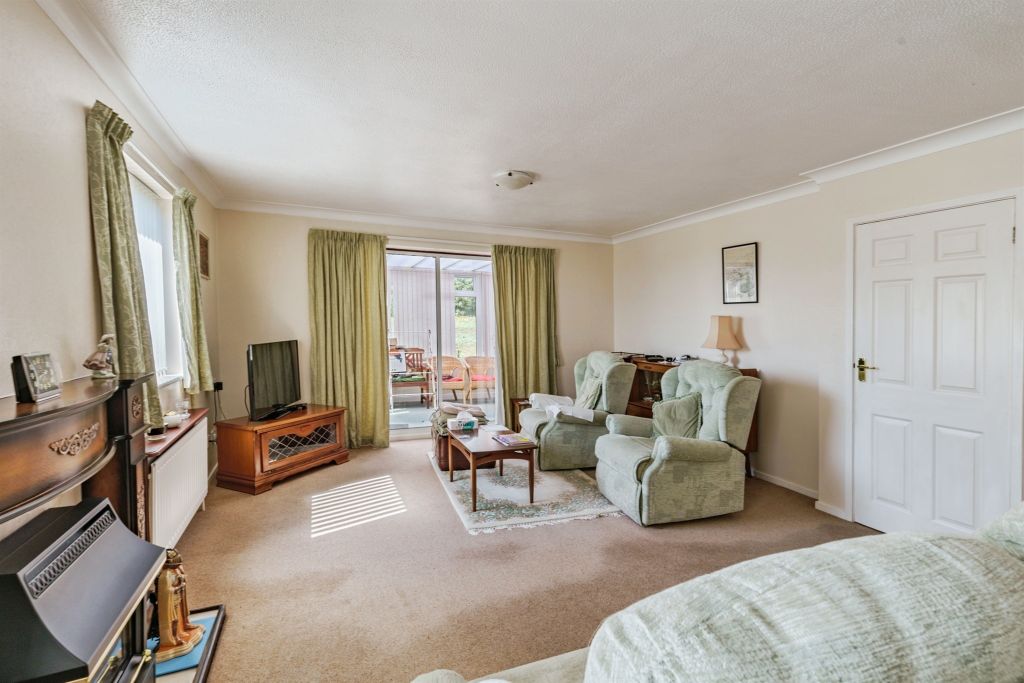 Property photo 3 of 18