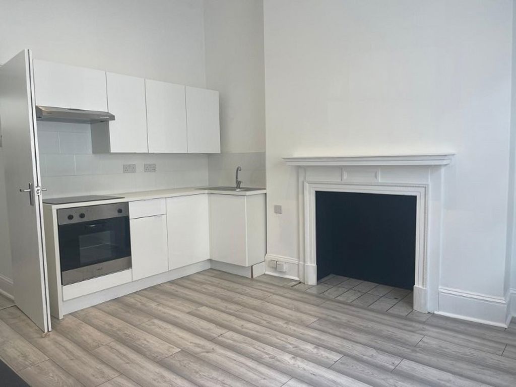 Property photo 1 of 3