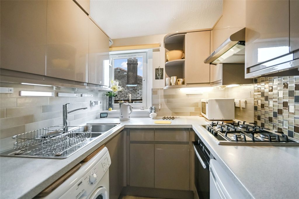 Property photo 3 of 21 Picture No. 06