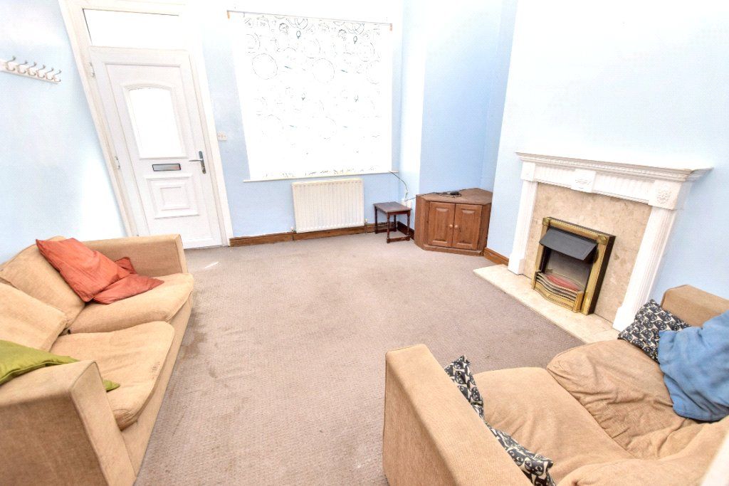 Property photo 2 of 15 Lounge