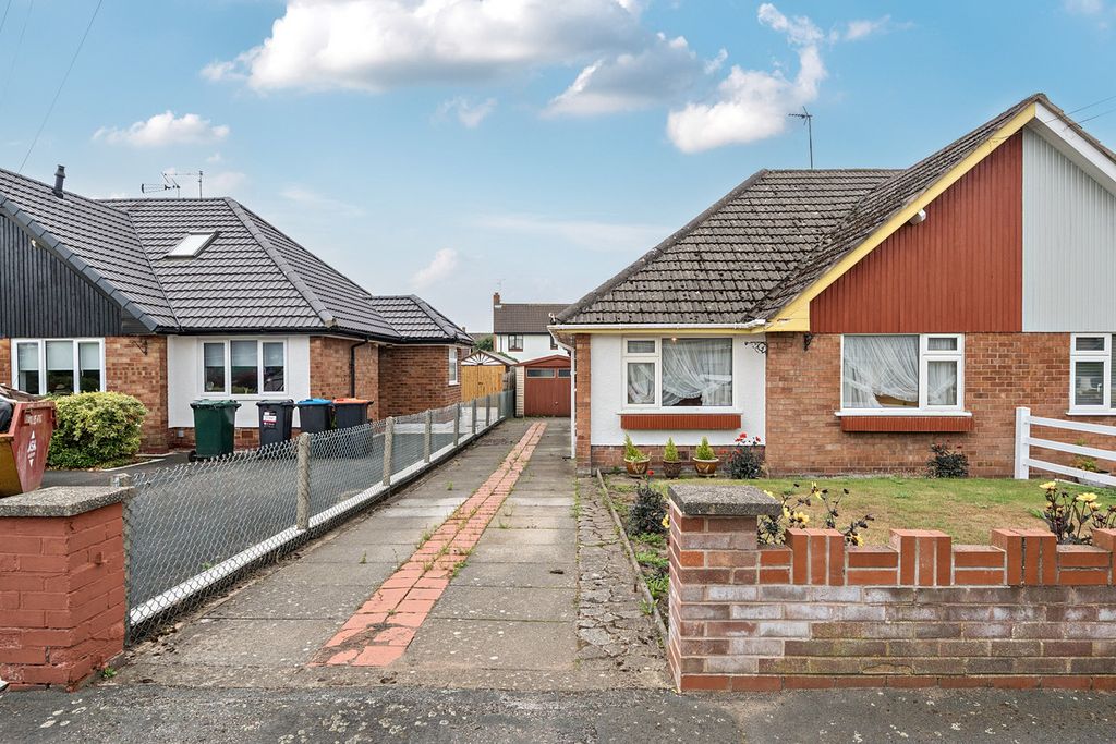 Property photo 2 of 18