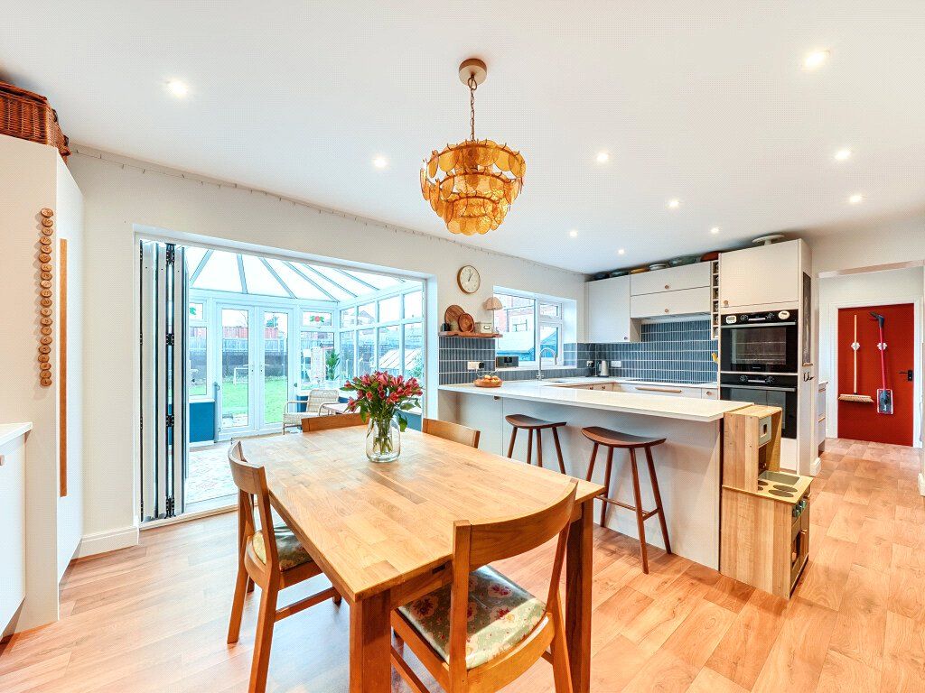 Property photo 3 of 21 Picture No. 15