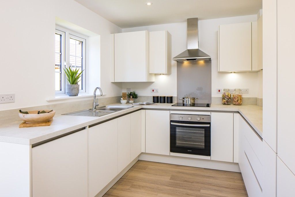 Property photo 3 of 10 Knightwood Chase, Fordingbridge