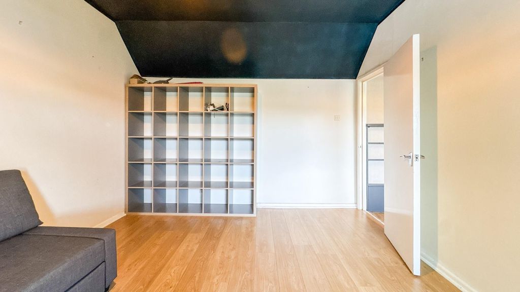 Property photo 3 of 9 Untitled-5513.Jpg