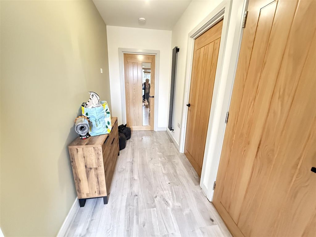 Property photo 1 of 6 Kapoor 7-1.Jpg