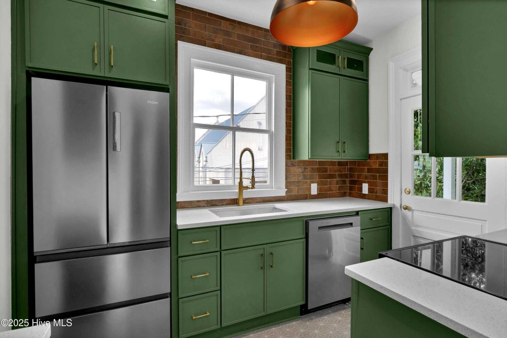 Property photo 1 of 27