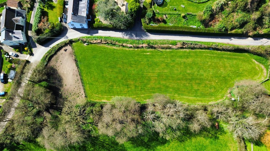 Property photo 2 of 51 Paddock