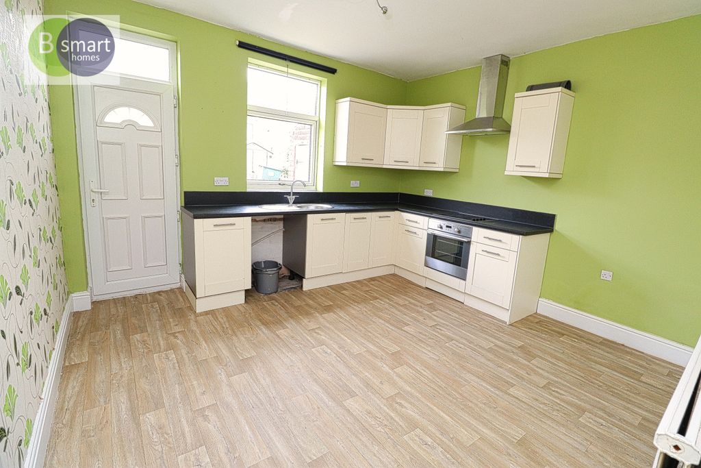 Property photo 2 of 7 Img_4763