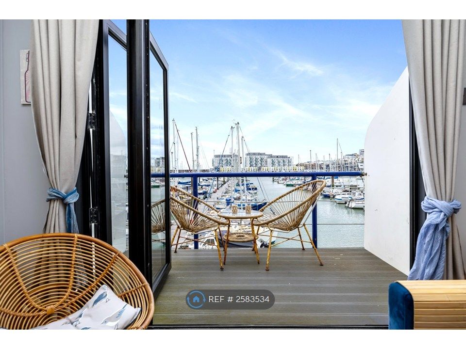 Property photo 1 of 17 Terrace