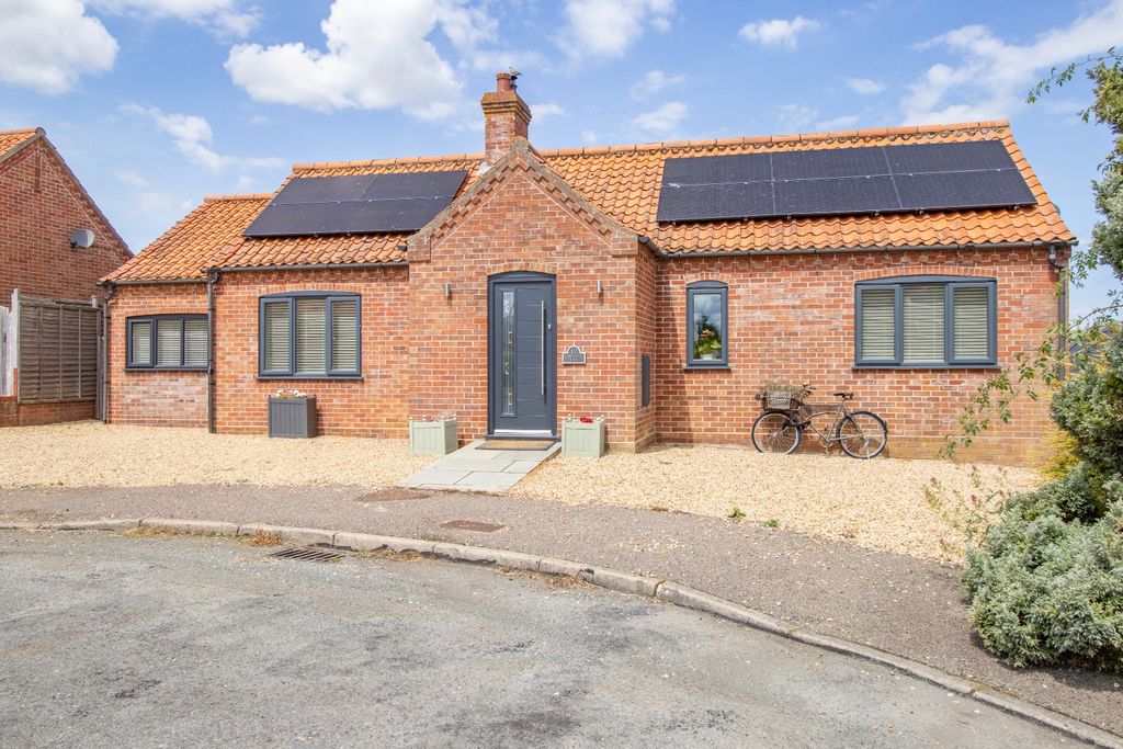 Property photo 2 of 25 4013474