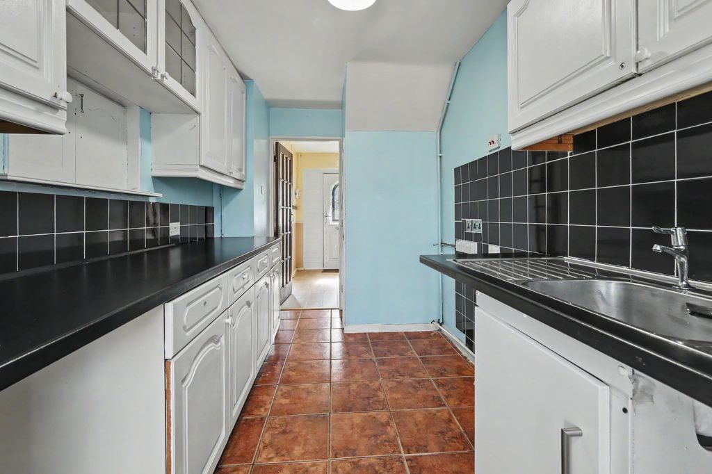 Property photo 3 of 13 5348255
