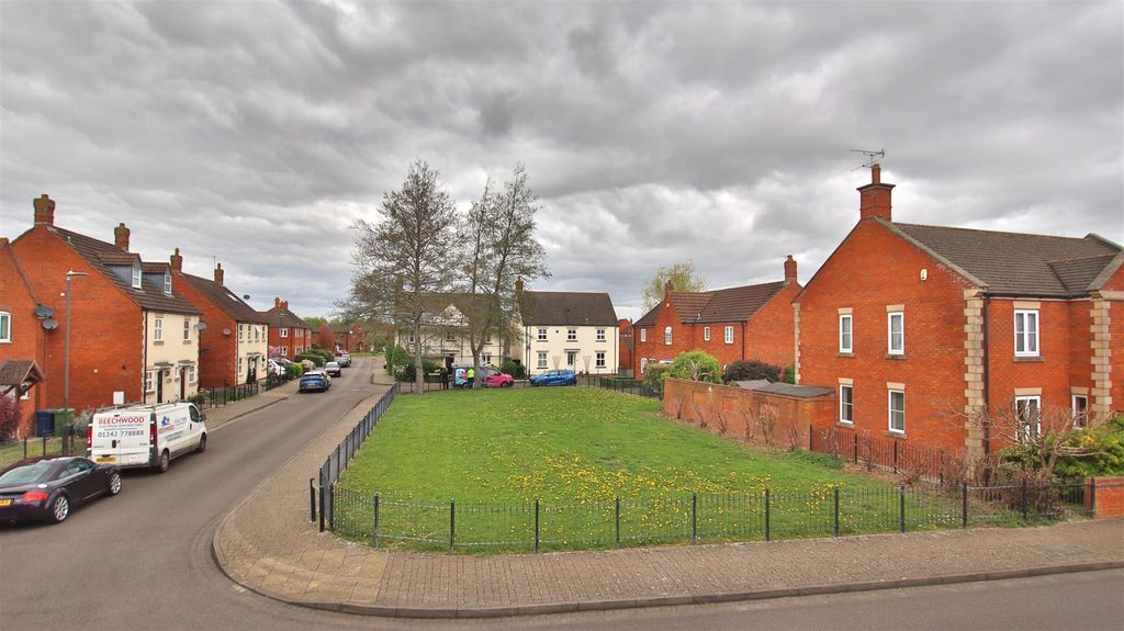 Property photo 2 of 28 Img_1836.Jpg