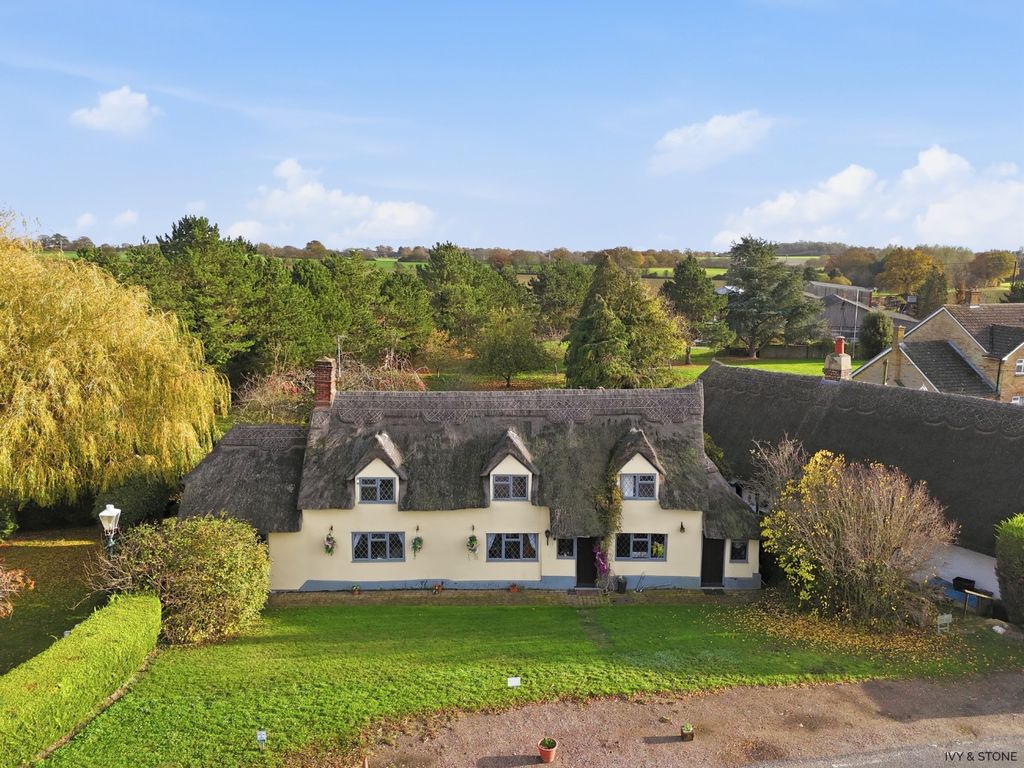 Property photo 3 of 35 4621892