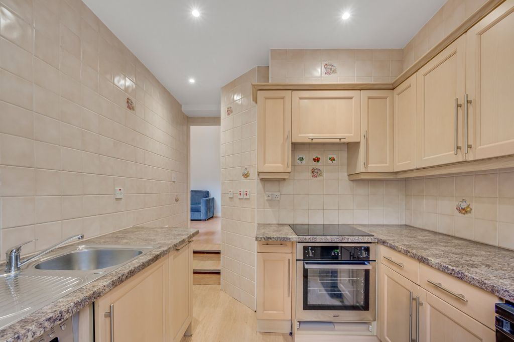 Property photo 2 of 12 Picture No. 05