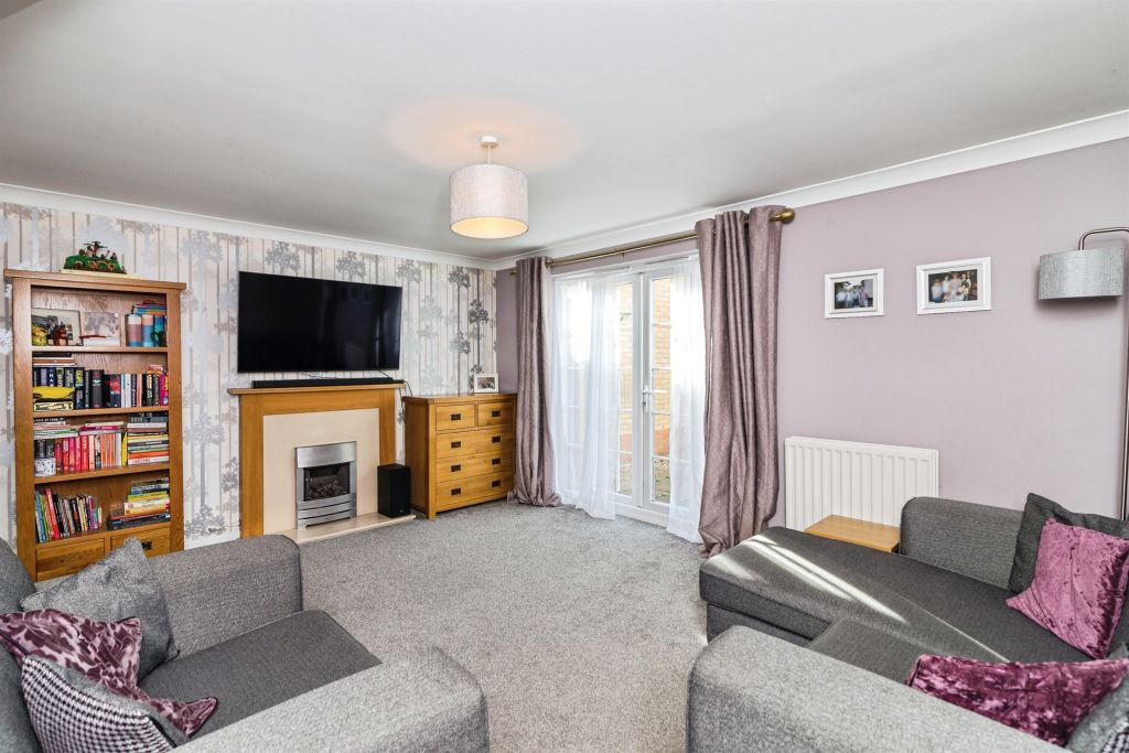 Property photo 3 of 17