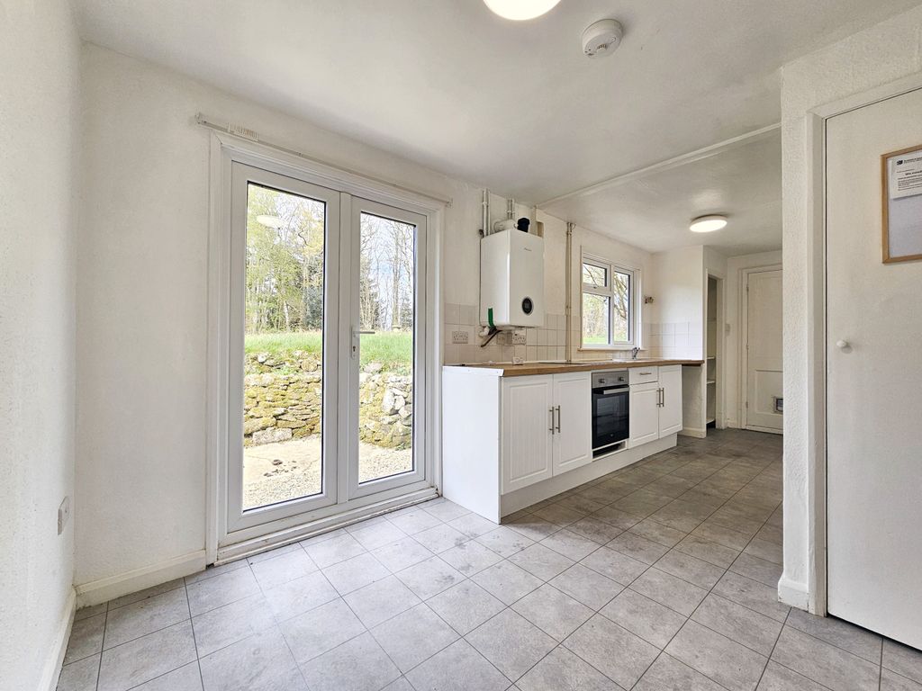 Property photo 2 of 14 Kitchen