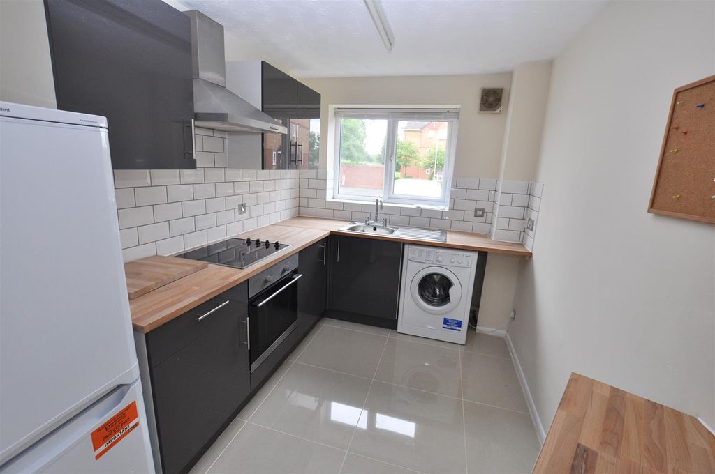 Property photo 2 of 5