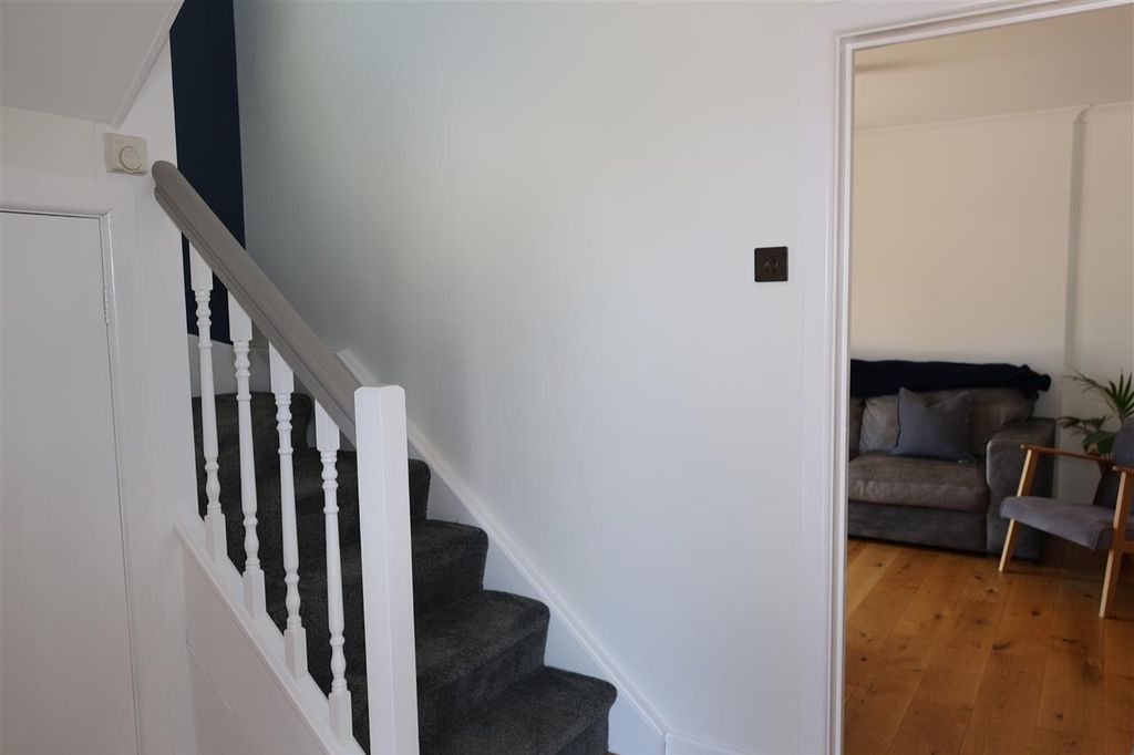Property photo 2 of 12 Entrance Hallway