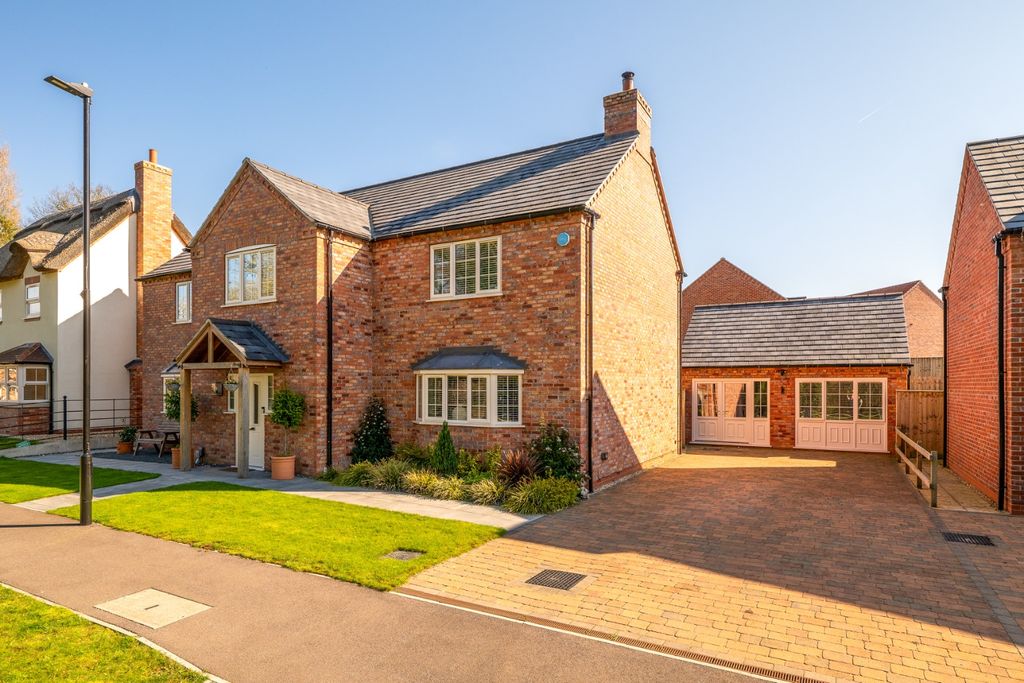 Property photo 2 of 29 4979533