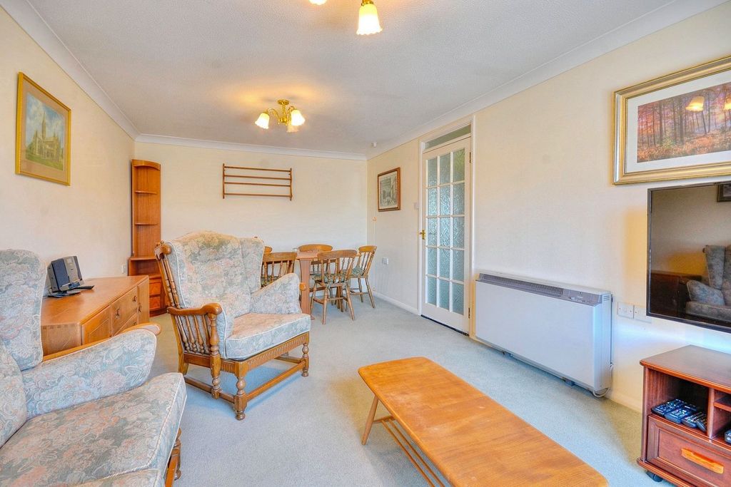 Property photo 3 of 15