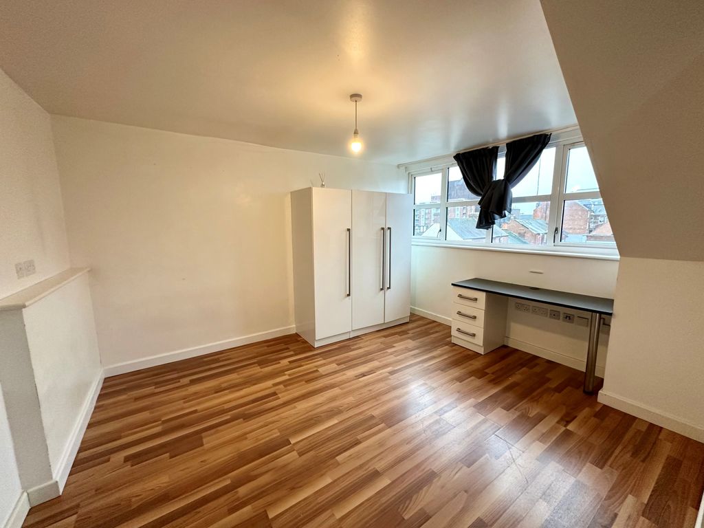 Property photo 3 of 4