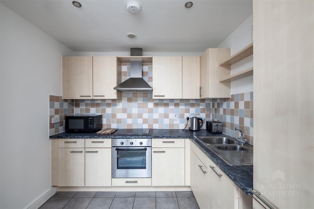 Property photo 3 of 9 0007.Jpg